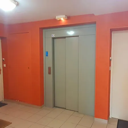 The Tribe- Superbe Duplex Standing 8 Places