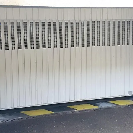 The Tribe- Superbe Duplex Standing 8 Places